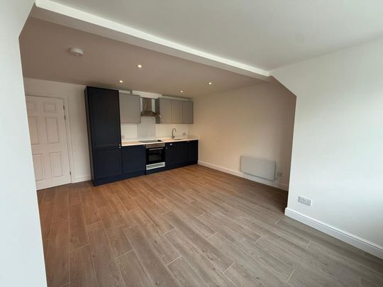 2 bedroom flat to rent - Photo 1