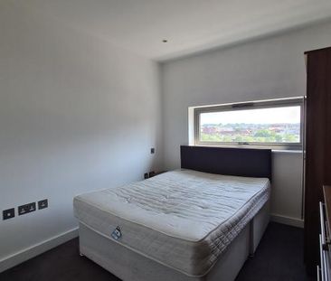 2 bedroom apartment to rent - Photo 4