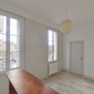 Location Appartement 2 pièces 24m² CHATELLERAULT 86100 - Photo 3