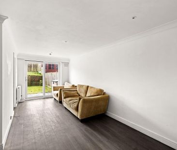 2 bedroom terraced house to rent - Photo 2