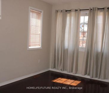 33 TARA CRESCENT - Photo 5