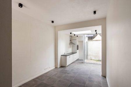 GERENOVEERDE RIJWONING TE HUUR IN KORTRIJK - Photo 5