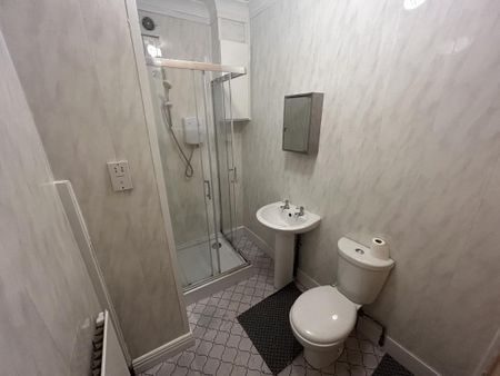 Wood Road, Treforest - Photo 4