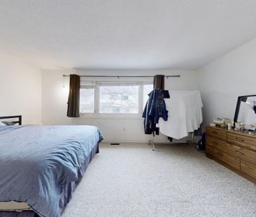For Lease - 99 Widdifield Avenue, Newmarket, Ontario - Photo 5