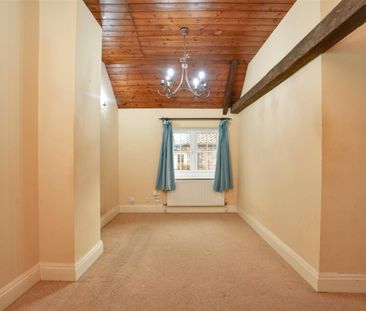 2 bedroom House To Let - Photo 4