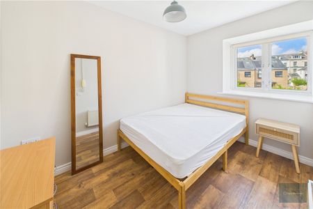 Richmond Court, Exeter, Devon, EX4 - Photo 3