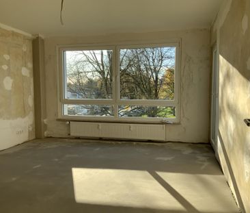Wohnen nähe Zoom, inkl. neues Wannenbad und Balkon - Photo 1