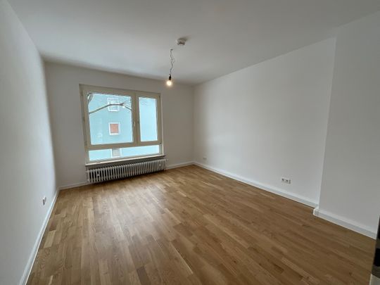 KR an CS 03.02// MV 01.03//Kernsaniertes Schmuckstück mit hochwertigem Parkettboden - Foto 1