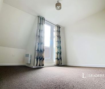 2 bedroom maisonette to rent - Photo 1