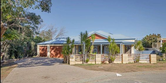 Forrestfield - Photo 3