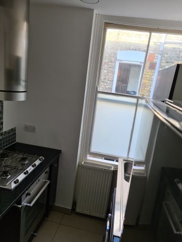 Studio Flat, Azenby Road, SE15 - Photo 3