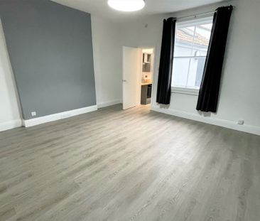 Upper High Street, Taunton, Somerset - Photo 1