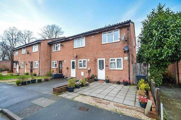 Fernleigh Close, Croydon, CR0 - Photo 1