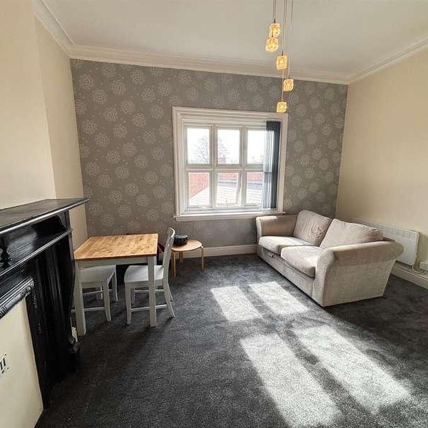 Warwick Road, Acocks Green, Birmingham, B27 - Photo 1