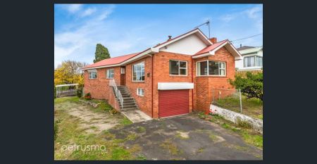 Spacious Family home - Photo 3