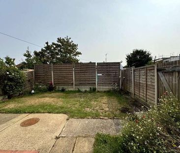 Bournemouth Park Road, Southend-on-sea, Essex, SS2 - Photo 6