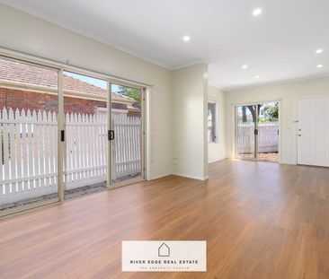 Affordable Townhouse Living in Central Footscray - Photo 1