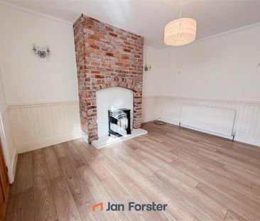 2 Bedroom Flat - Ground Floor - Photo 1