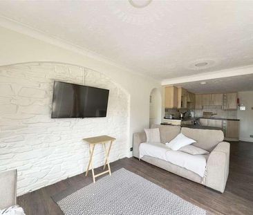 Carvynick Cottages, Summercourt, TR8 - Photo 1