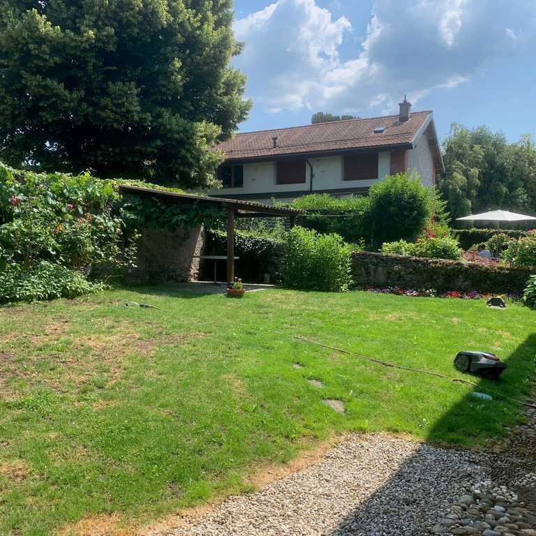 A LOUER! Chambre indépendante dans une splendide maison villageoise - Photo 1