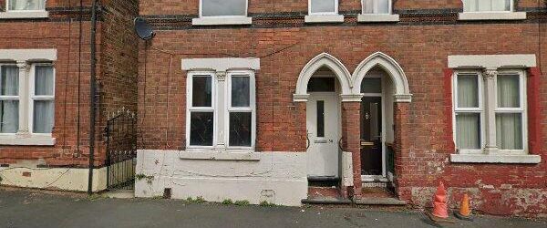 2 Bed Terraced House, Holborn Avenue, NG2 - Photo 1