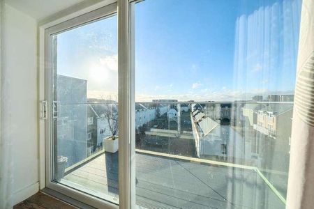 Sunapee Road, Green, RG2 - Photo 5