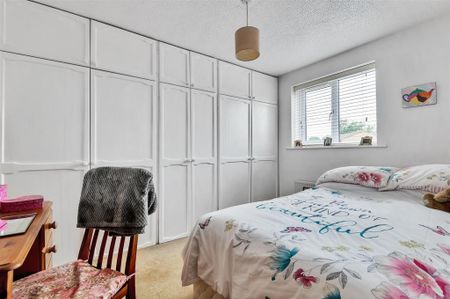 3 bedroom terraced house to rent - Photo 5