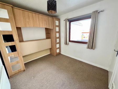 17 Seapoint, Belfast Road, Carrickfergus, BT38 8BB - Photo 5