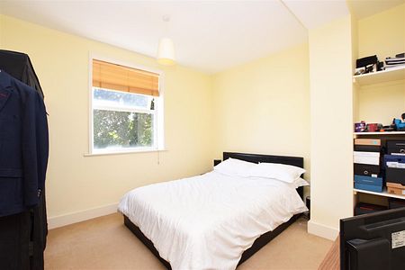 Stanley Road, Teddington - 1 bedroomProperty for lettings - Chasebuchanan - Photo 3