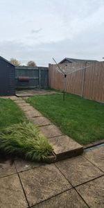 2 bedroom terraced house to rent - Photo 4