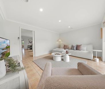 Comfortable Family Living Opposite Parklands - Photo 6