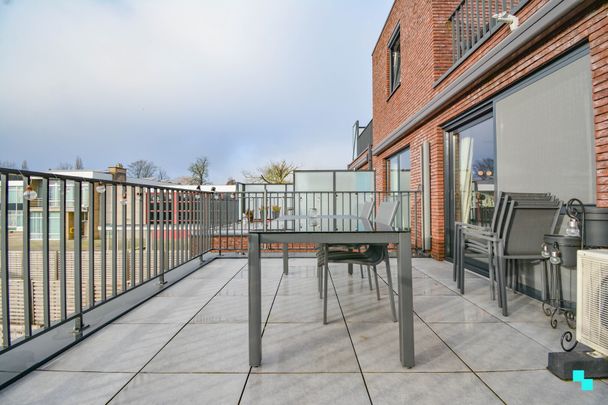 Energiezuinig appartement met ruim terras te Gits - Photo 1