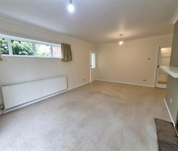 2 bedroom bungalow to rent - Photo 3