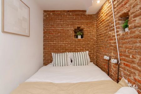 Calle de la Amnistía, Madrid, Community of Madrid 28013 - Photo 4