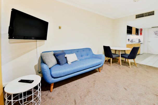 Chic studio near Kingston - Throop Avs metro station - Photo 1