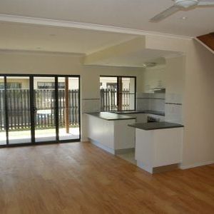 Spacious & Stylish in Proserpine! - Photo 1