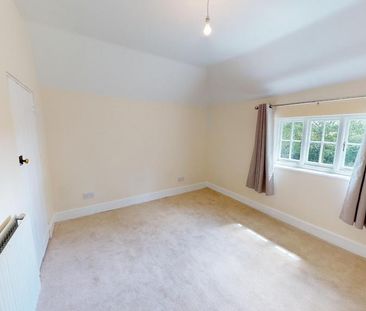 2 bedroom semi-detached house to rent - Photo 6