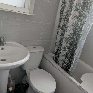 Tottenham, N17 - Photo 3