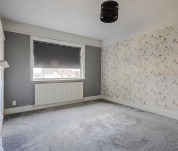 4 bedroom semi-detached house to rent - Photo 3