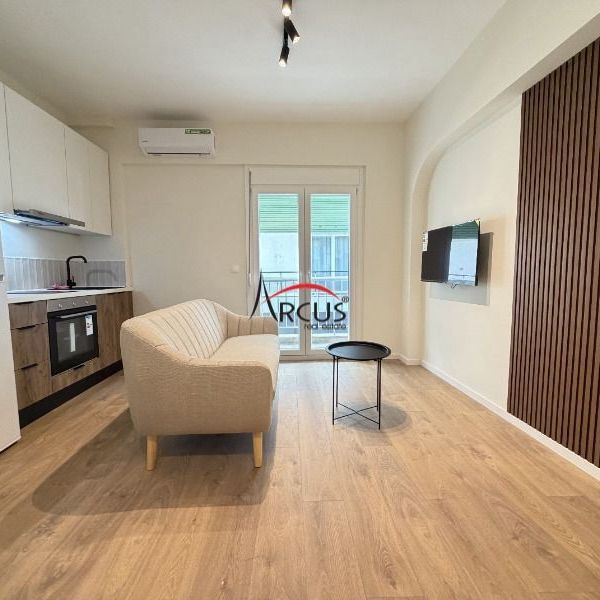 Studio/Γκαρσονιέρα για ενοικίαση - Φάληρο - Ιπποκράτειο, - Photo 1