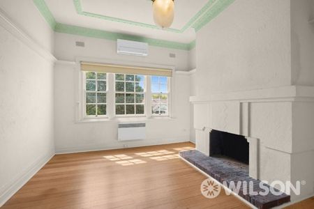 Charming 1-Bedroom Apartment in Prime St Kilda East Location - Ideal Rental Opportunity! - Photo 3