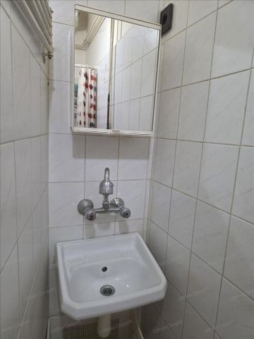 Kiadó jó állapotú lakás - Budapest VIII. kerület - Fotó 3