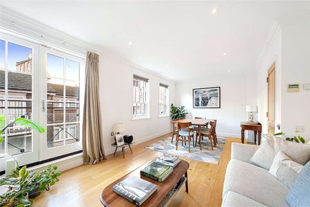 This charming two-bedroom mews house is available on a furnished basis. - Photo 2