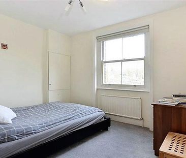 Super 4 double bedroom 2 bathroom flat within a period house by regents park - Photo 1