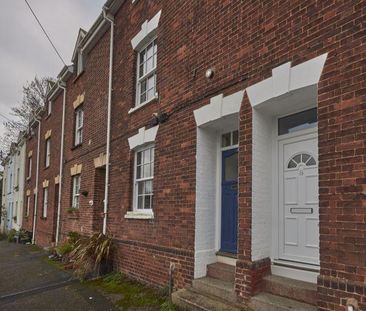 3 bedroom terraced house to rent - Photo 4