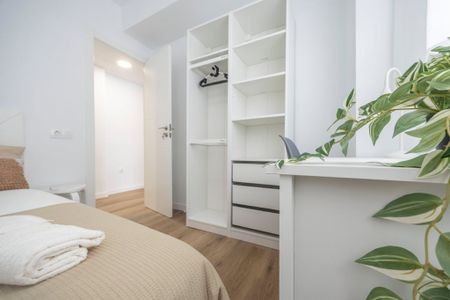 Avinguda de la Plata, Valencia, Valencian Community 46004 - Photo 5