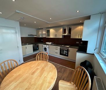 Room in a Shared House, Roxeth Hill, HA2 - Photo 5