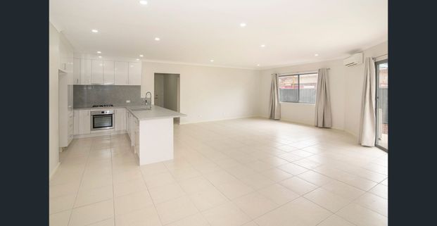 Charming New Home - Photo 1