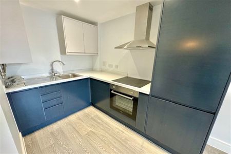 Clarendon Apartments, Canal Walk, Southampton, SO14 - Photo 3