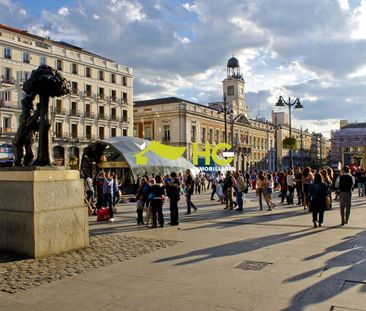 Alquiler Apartamento en Centro - Cortes, Madrid - Photo 2